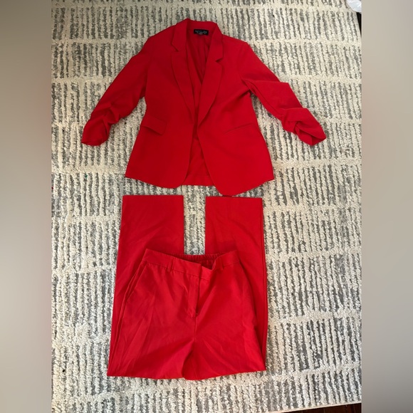Rachel Zoe Red career bold suit blazer slacks size 8 - Picture 1 of 6